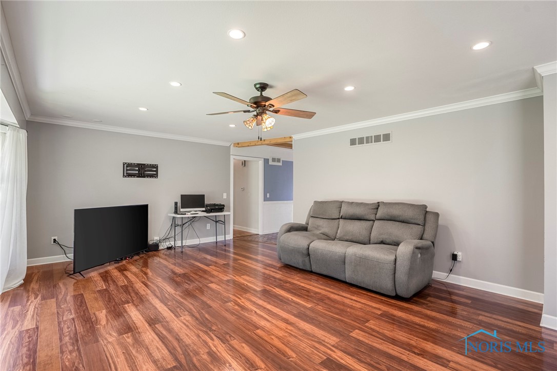 2335 Tanglewood Drive, Toledo, Ohio image 15