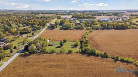 Tiny photo for 3044 Albon Road, Maumee, OH 43537 (MLS # 6137007)