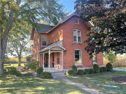 Photo of 3044 Albon Road, Maumee, OH 43537 (MLS # 6137007)