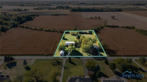 Tiny photo for 3044 Albon Road, Maumee, OH 43537 (MLS # 6137007)