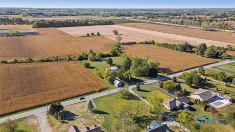 Tiny photo for 3044 Albon Road, Maumee, OH 43537 (MLS # 6137007)