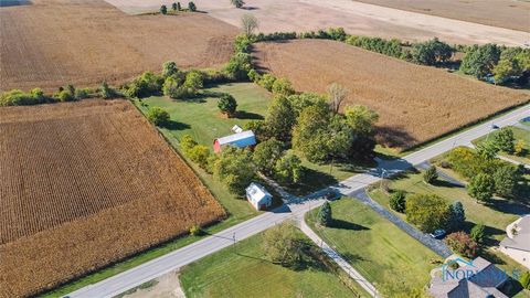 Tiny photo for 3044 Albon Road, Maumee, OH 43537 (MLS # 6137007)