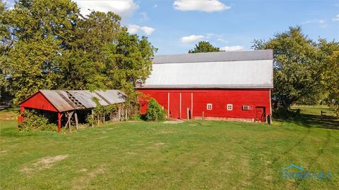 Tiny photo for 3044 Albon Road, Maumee, OH 43537 (MLS # 6137007)