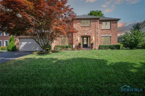 Photo of 7664 Pilgrims Landing, Maumee, OH 43537 (MLS # 6135098)