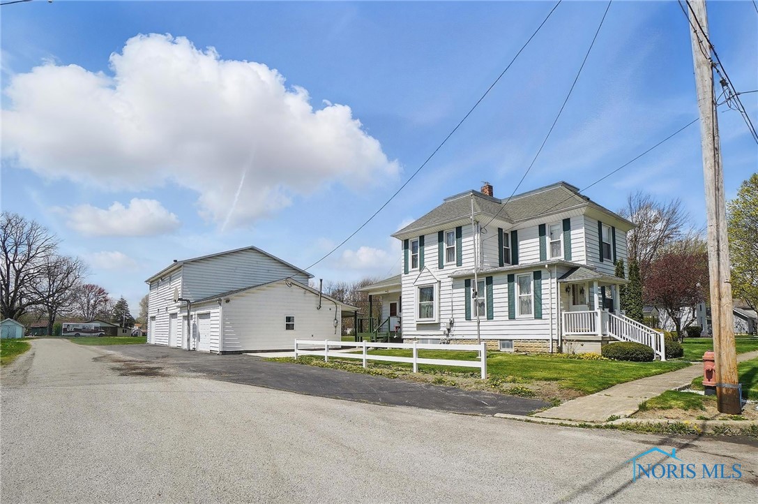 1024 Selby Street, Findlay, Ohio image 2