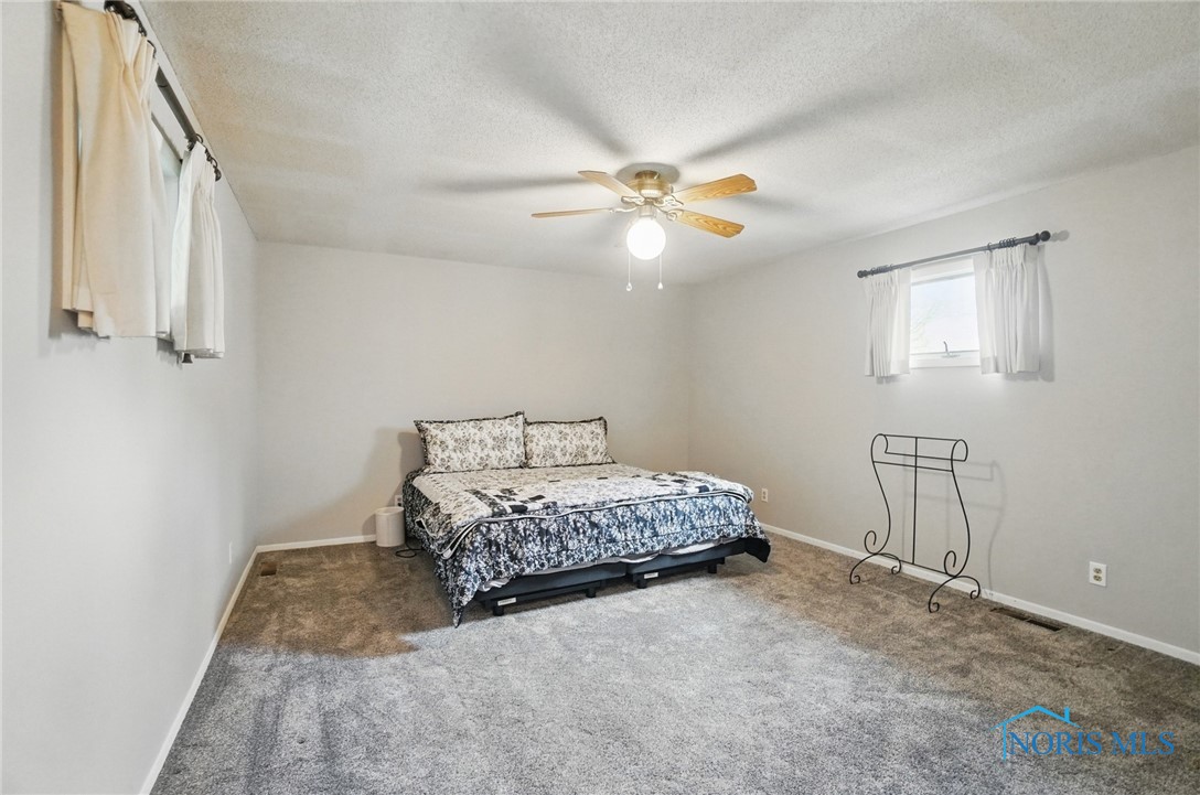 1024 Selby Street, Findlay, Ohio image 14