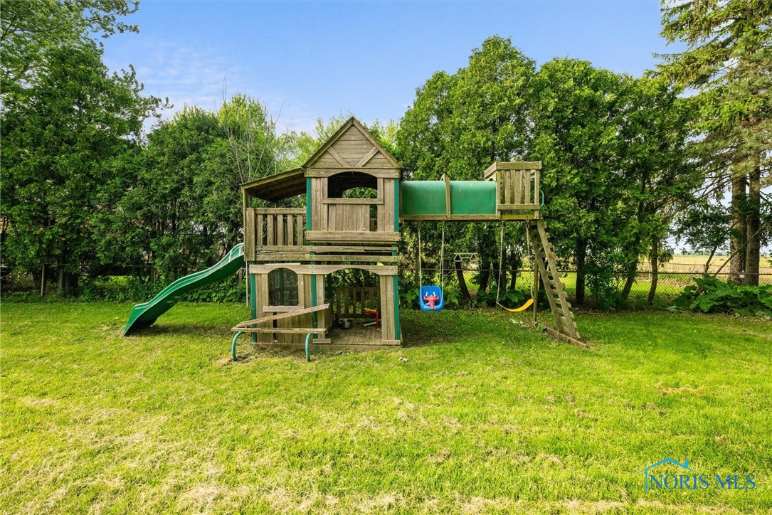 19330 N Dixie Highway, Bowling Green, Ohio image 25