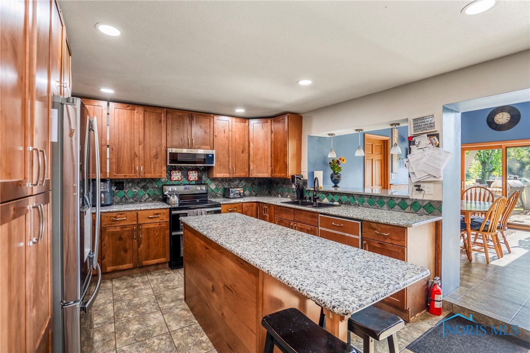 2620 Crissey Road, Sylvania, Ohio image 13