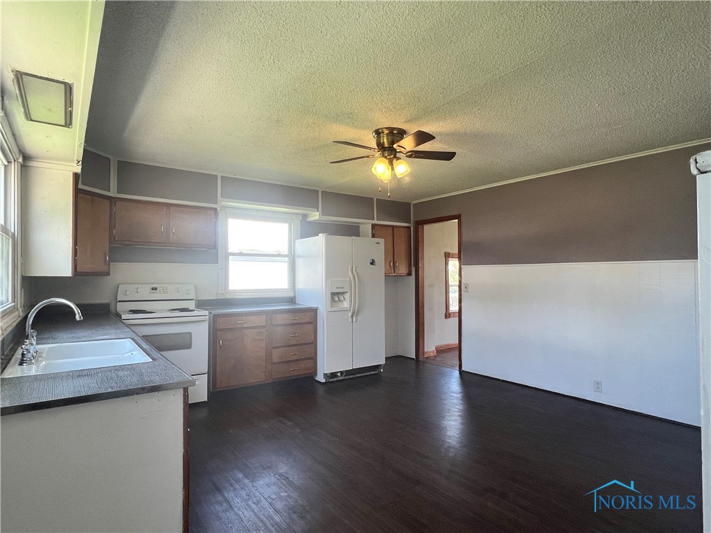 64 Saint Clair Street, Tiffin, Ohio image 5