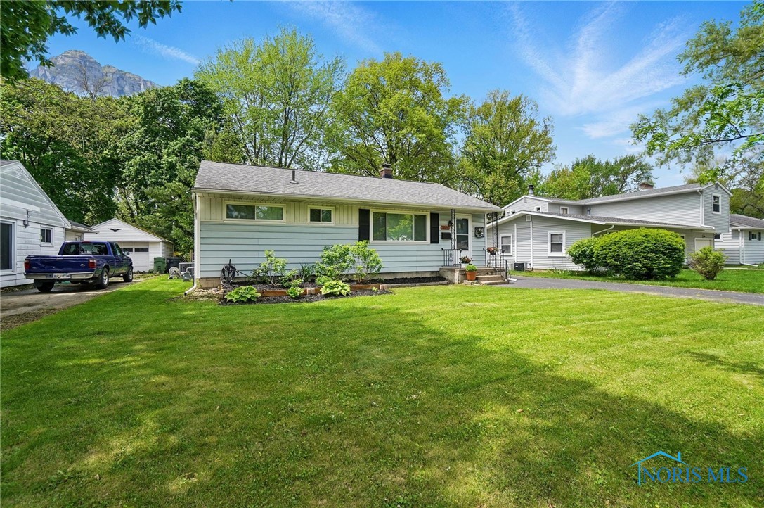 1079 Leith Street, Maumee, Ohio image 2