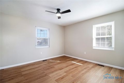 Tiny photo for 5662 Bernath Court #E, Toledo, OH 43615 (MLS # 6137011)