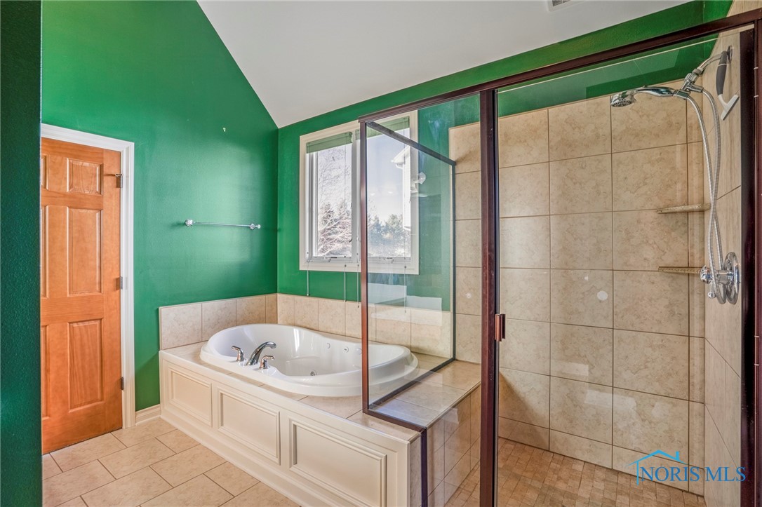 14579 Lake Meadows Drive, Perrysburg, Ohio image 17