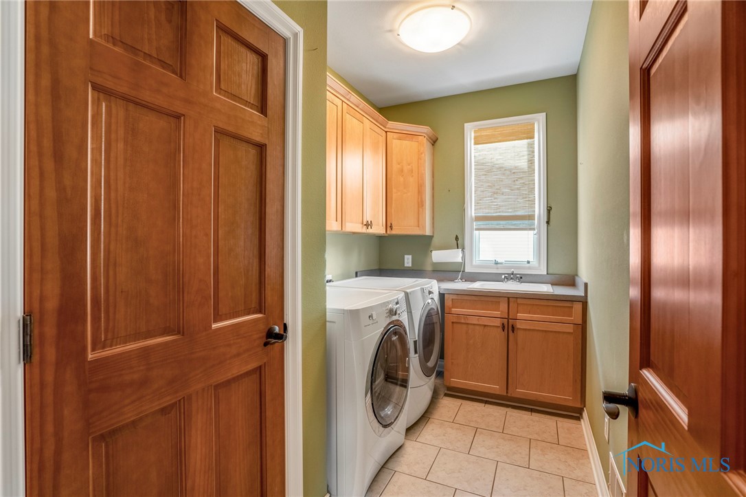 14579 Lake Meadows Drive, Perrysburg, Ohio image 13