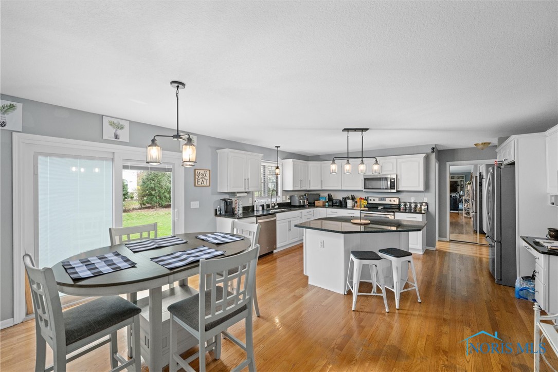 2328 Stonybrook Boulevard, Sylvania, Ohio image 14