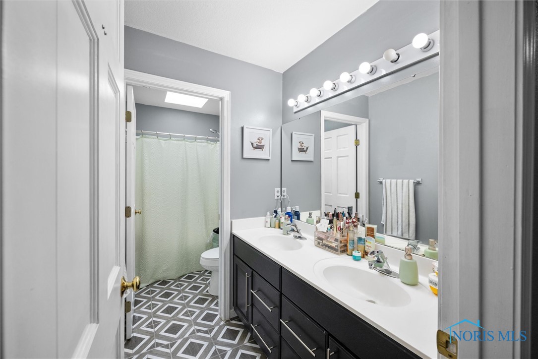 2328 Stonybrook Boulevard, Sylvania, Ohio image 30