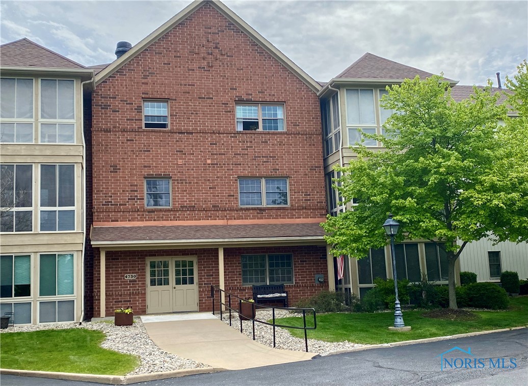 4730 Glendale Avenue #206, Toledo, Ohio image 1