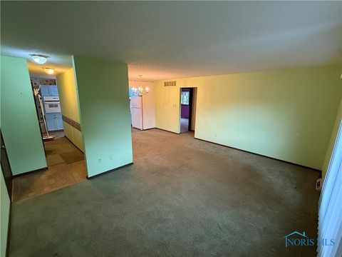 Tiny photo for 6636 Kingsbridge Drive #4, Sylvania, OH 43560 (MLS # 6136236)