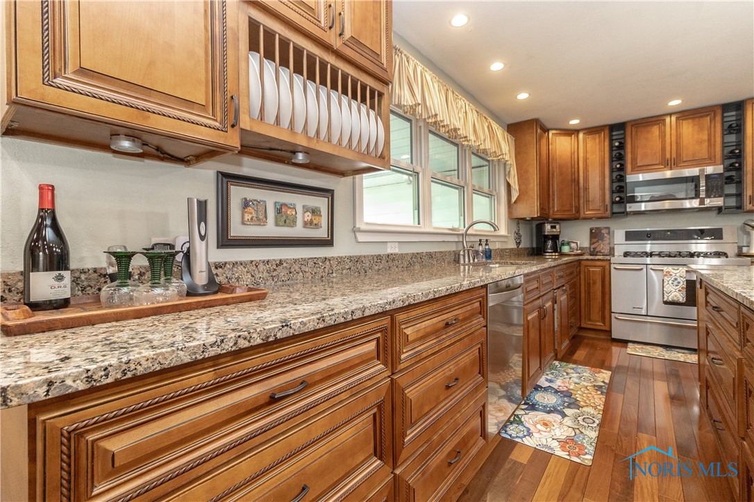 7915 W Bancroft Street, Toledo, Ohio image 18