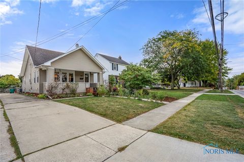 Tiny photo for 206 Colony Road, Rossford, OH 43460 (MLS # 6136914)