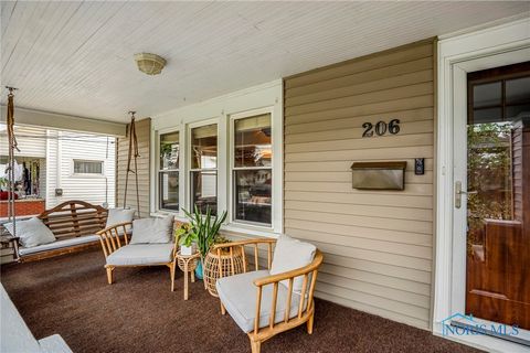 Tiny photo for 206 Colony Road, Rossford, OH 43460 (MLS # 6136914)