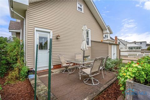 Tiny photo for 206 Colony Road, Rossford, OH 43460 (MLS # 6136914)