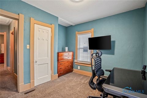 Tiny photo for 206 Colony Road, Rossford, OH 43460 (MLS # 6136914)