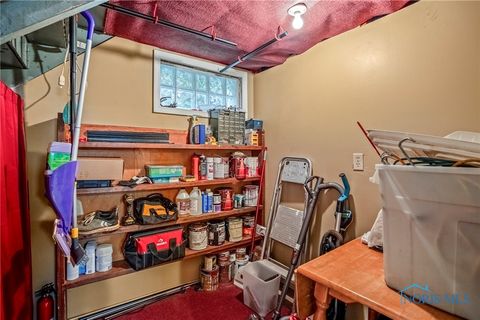 Tiny photo for 206 Colony Road, Rossford, OH 43460 (MLS # 6136914)