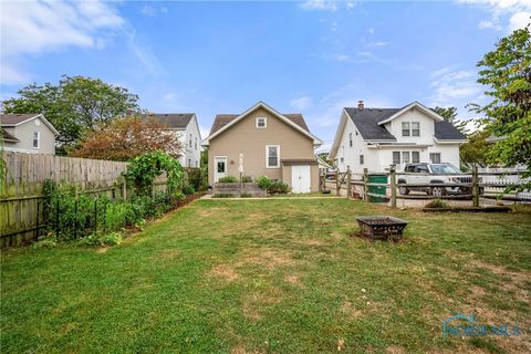 Tiny photo for 206 Colony Road, Rossford, OH 43460 (MLS # 6136914)