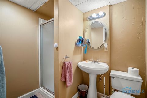 Tiny photo for 206 Colony Road, Rossford, OH 43460 (MLS # 6136914)