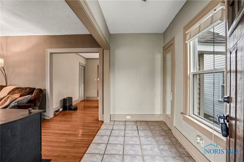 Tiny photo for 206 Colony Road, Rossford, OH 43460 (MLS # 6136914)