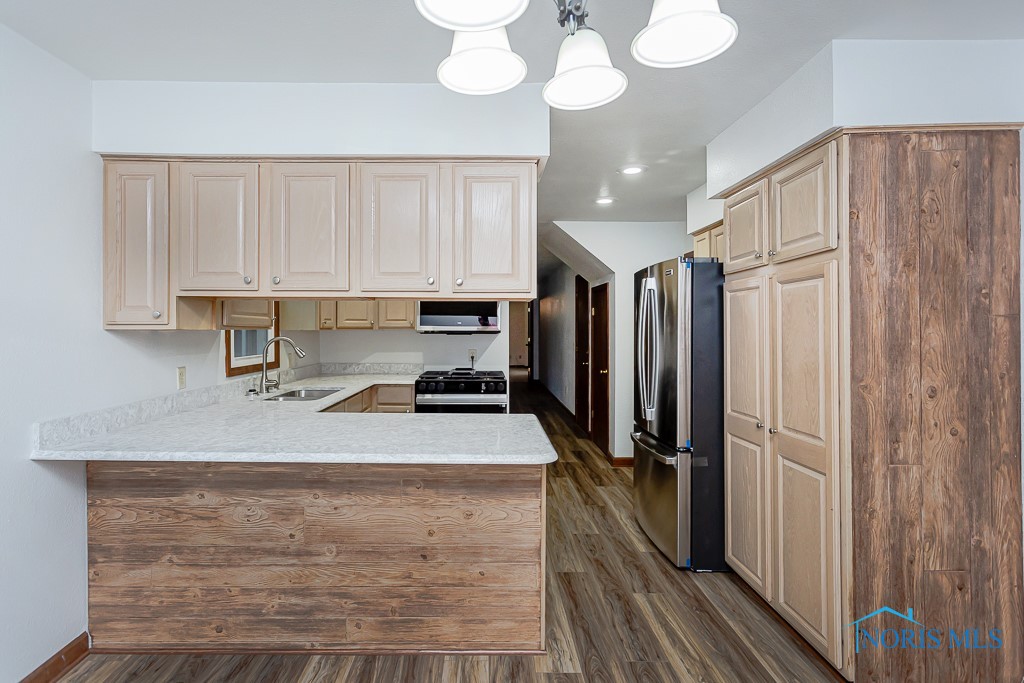 8226 Woodbrier Lane, Grand Rapids, Ohio image 7