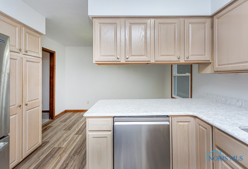 8226 Woodbrier Lane, Grand Rapids, Ohio image 12