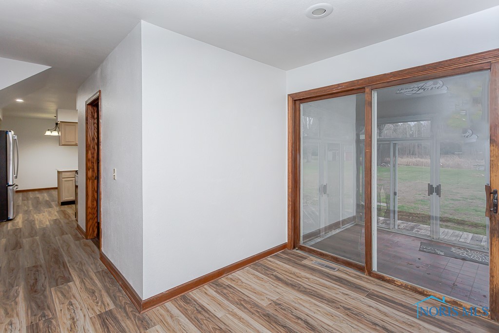8226 Woodbrier Lane, Grand Rapids, Ohio image 18