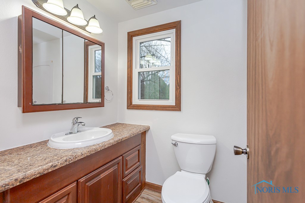 8226 Woodbrier Lane, Grand Rapids, Ohio image 33
