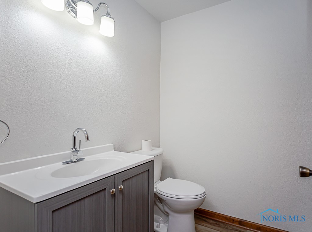 8226 Woodbrier Lane, Grand Rapids, Ohio image 16