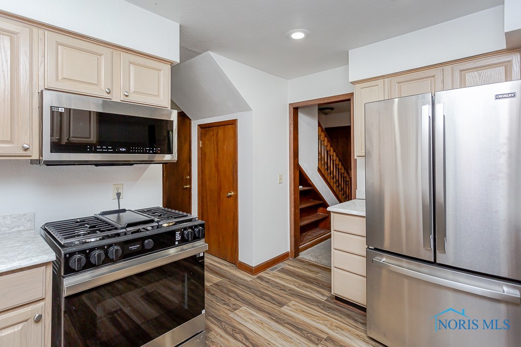 8226 Woodbrier Lane, Grand Rapids, Ohio image 15