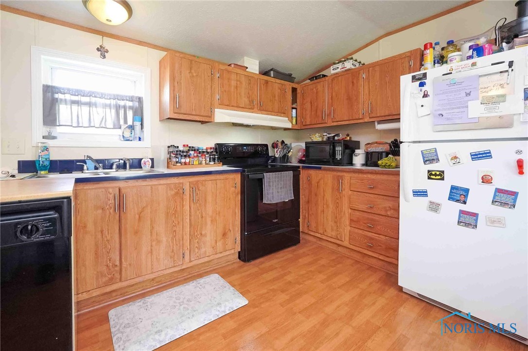 10404 Edgewood Drive, Findlay, Ohio image 14