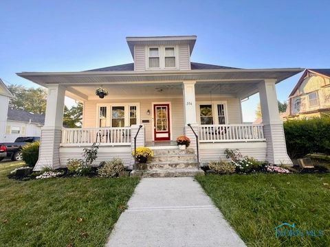 Photo of 204 N Main Street, Arcadia, OH 44804 (MLS # 6136606)