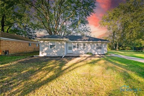 Photo of 552 Wyman Street, Toledo, OH 43609 (MLS # 6136671)