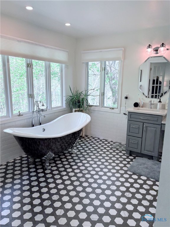 10605 Spring Mill Lane, Perrysburg, Ohio image 16