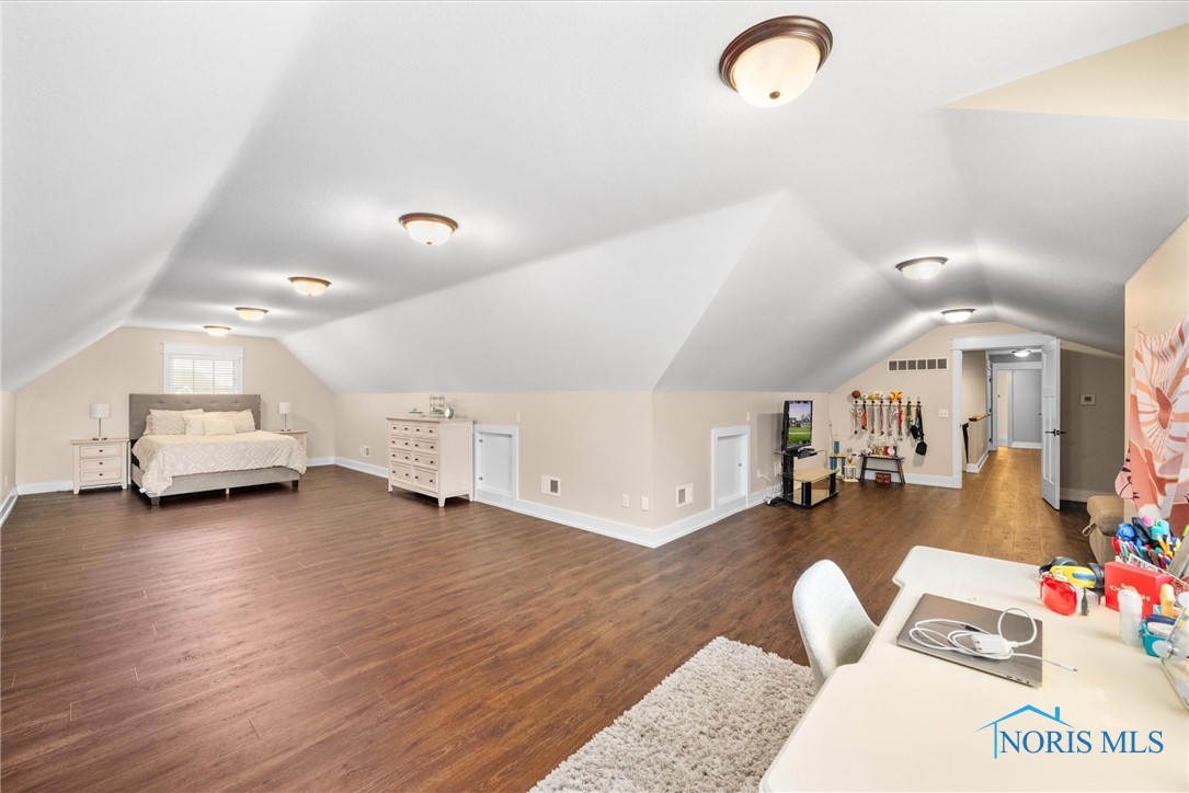 5839 Watermill Court, Monclova, Ohio image 24