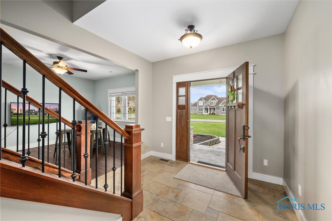 5839 Watermill Court, Monclova, Ohio image 4