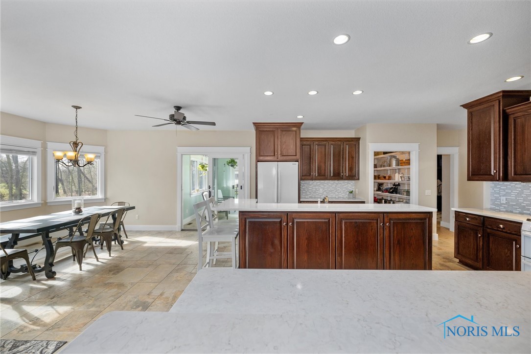 5839 Watermill Court, Monclova, Ohio image 12