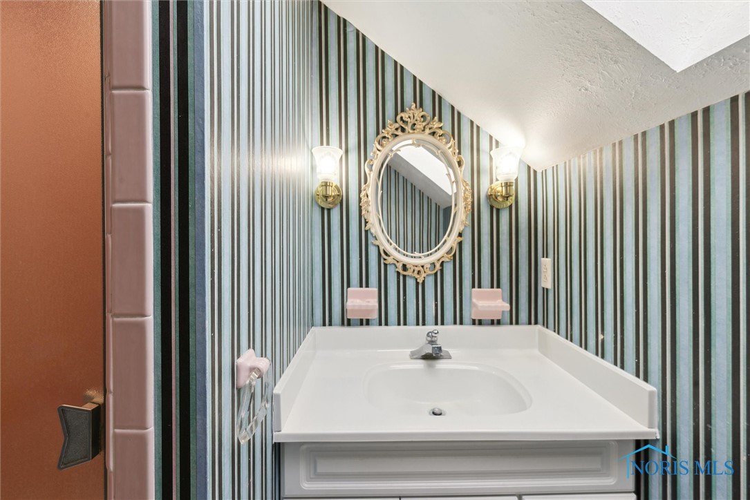 4131 Merriweather Road, Toledo, Ohio image 35