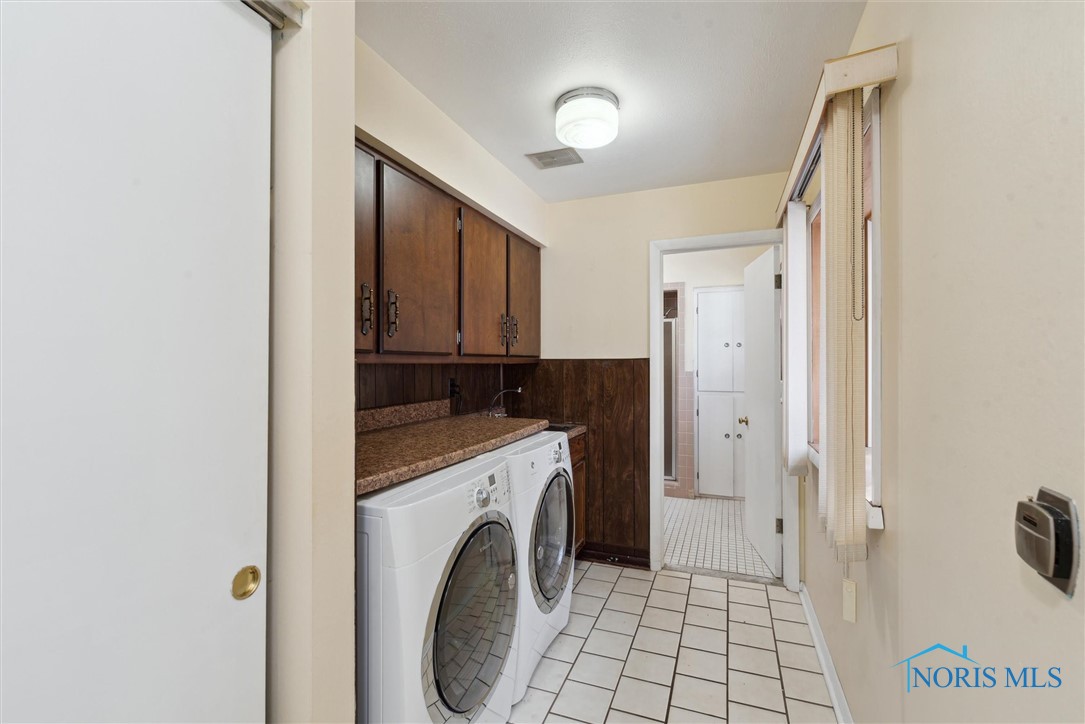4131 Merriweather Road, Toledo, Ohio image 38