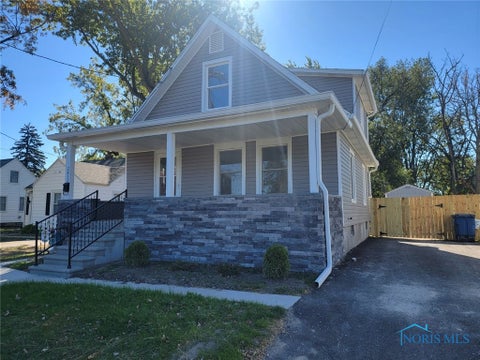 Photo for 2412 Seaman Street