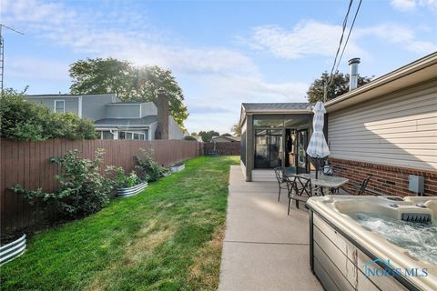 Tiny photo for 2214 Angel Avenue, Toledo, OH 43611 (MLS # 6136752)