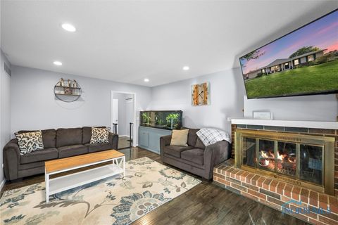 Tiny photo for 2214 Angel Avenue, Toledo, OH 43611 (MLS # 6136752)