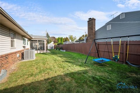 Tiny photo for 2214 Angel Avenue, Toledo, OH 43611 (MLS # 6136752)