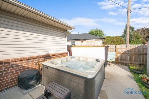 Tiny photo for 2214 Angel Avenue, Toledo, OH 43611 (MLS # 6136752)